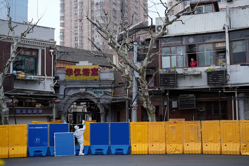 Shanghai reforça medidas de controle da Covid-19 em meio ao ressurgimento