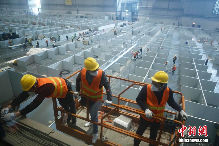 Shanghai acelera construção do hospital de campanha do Centro Nacional de Exposições