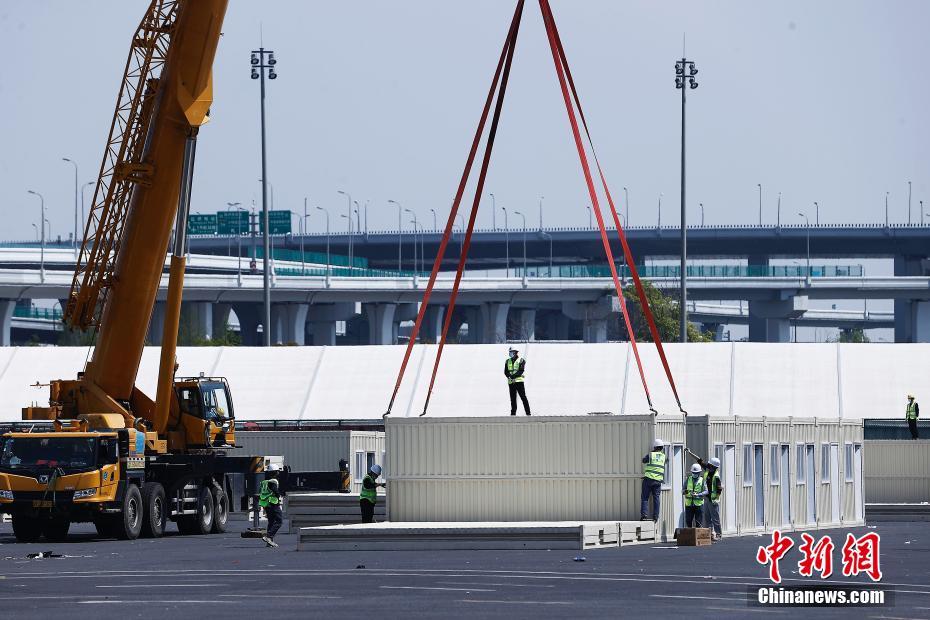 Shanghai acelera construção do hospital de campanha do Centro Nacional de Exposições