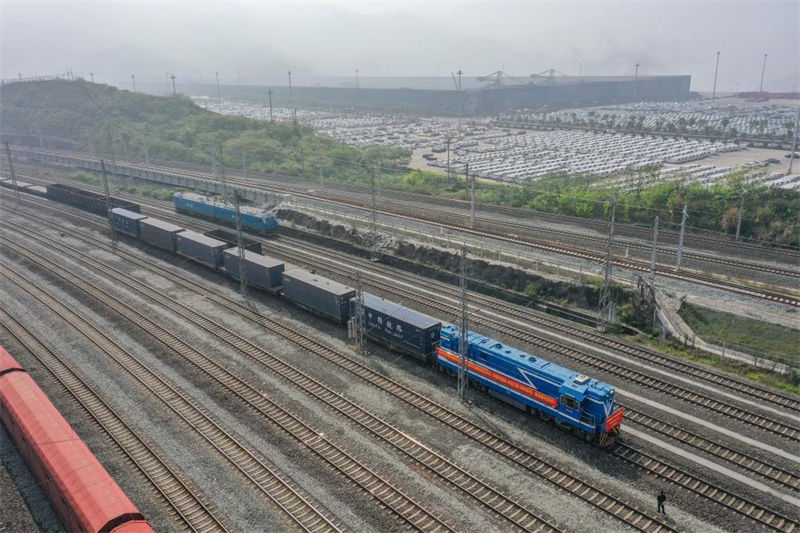 Lançado novo serviço de transporte terrestre-marítimo internacional para Península Indo-China