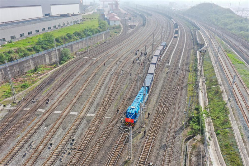 Lançado novo serviço de transporte terrestre-marítimo internacional para Península Indo-China