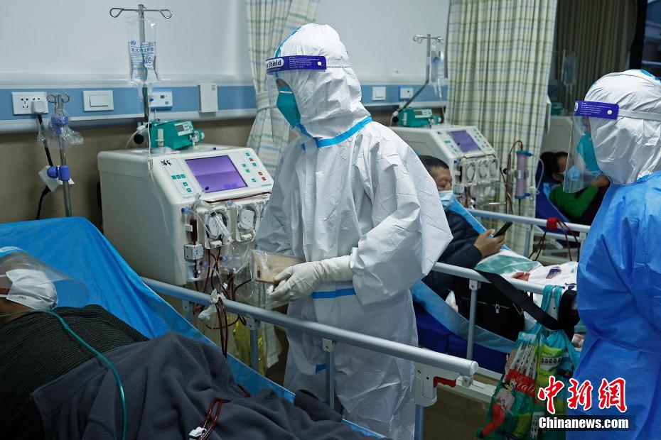 Centro Temporário de Hemodiálise em Shanghai oferece serviços de hemodiálise aos pacientes