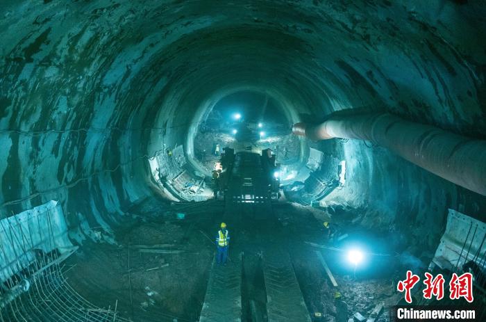 Construção do trecho Chengdu da ferrovia de alta velocidade Chengdu-Zigong está em andamento