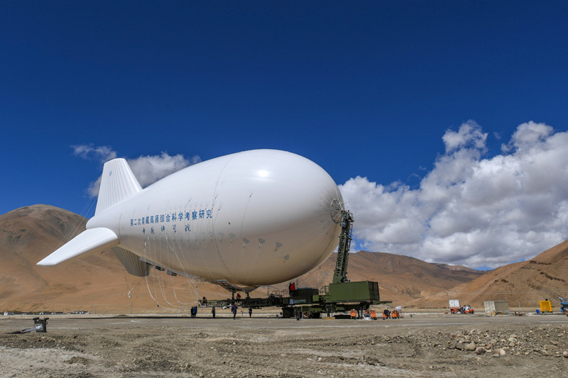 Cientistas chineses batem recorde de altitude de dirigível