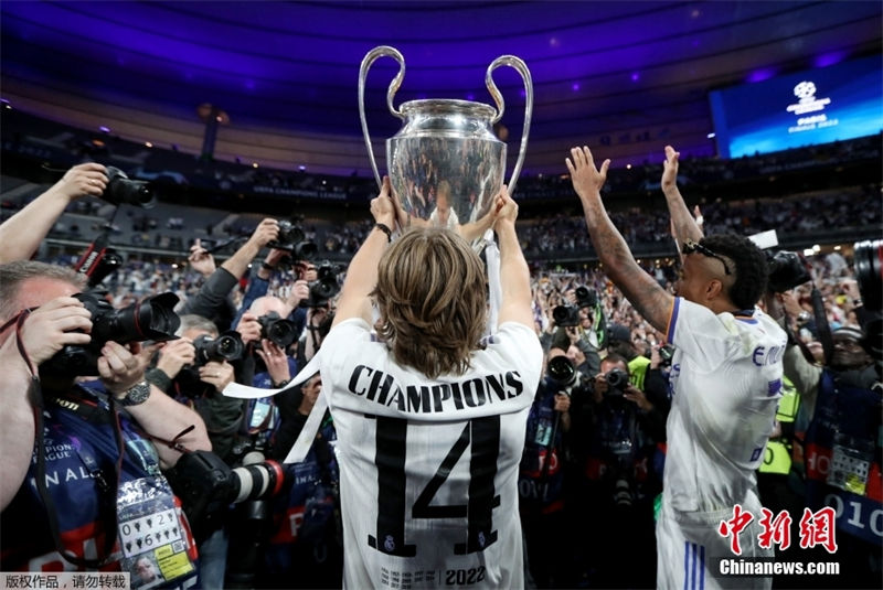 Real Madrid vence Liverpool em final adiada e conquista 14º título da Liga dos Campeões