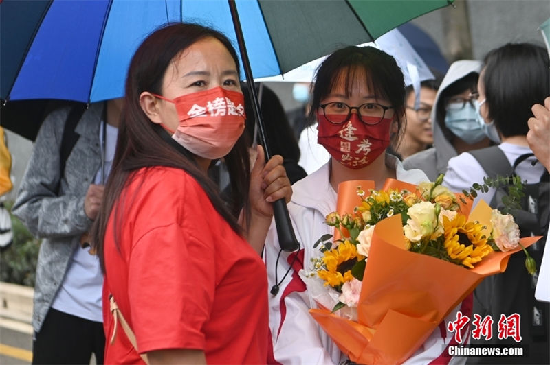 Vestibular nacional é concluído em várias partes da China