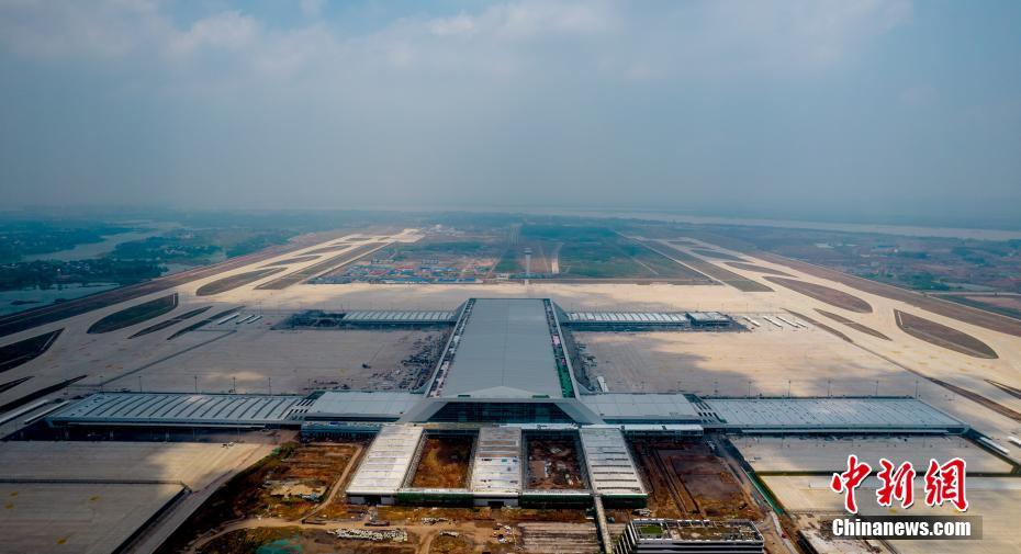 Primeiro aeroporto de carga profissional da China será colocado em operação