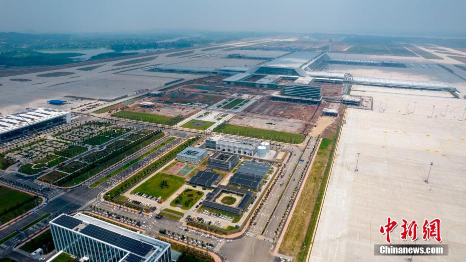 Primeiro aeroporto de carga profissional da China será colocado em operação