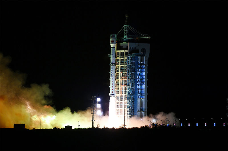 China lança novo satélite para observação da Terra