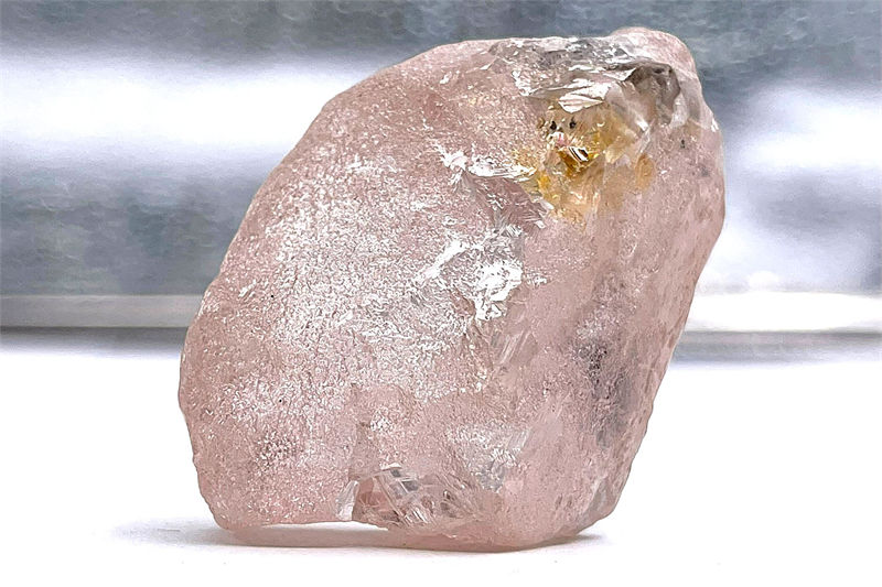 Diamante rosa de 170 quilates descoberto em Angola