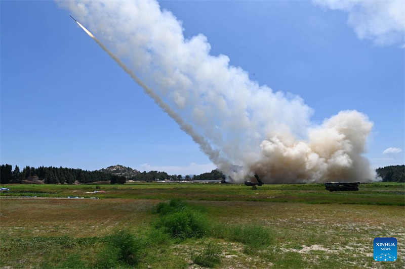 Comando de Teatro do Leste do ELP realiza exercícios conjuntos sem precedentes ao redor da ilha de Taiwan