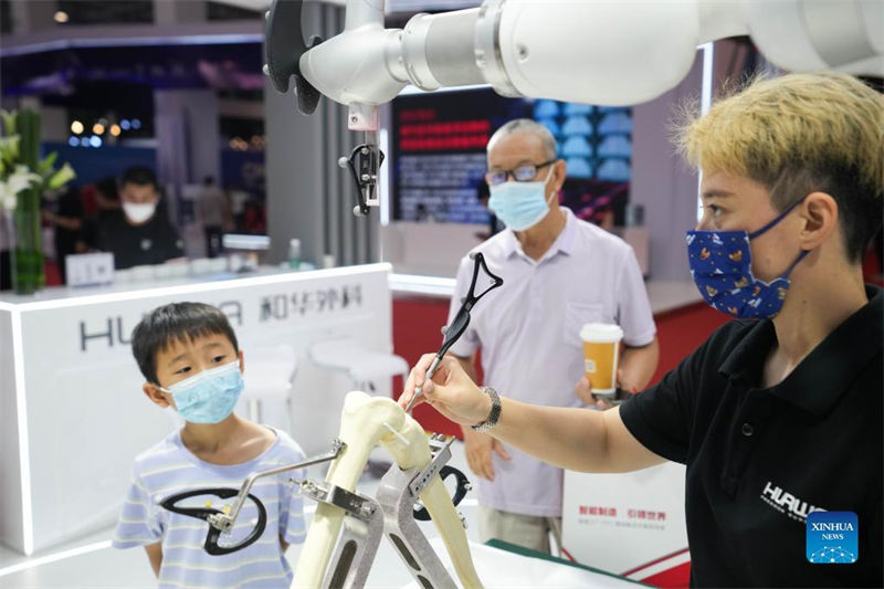 Beijing realiza Conferência Mundial de Robôs de 2022 