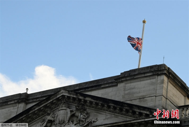 Britânicos de luto pela morte da rainha Isabel II