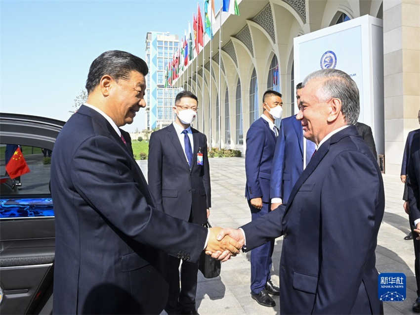 China e Uzbequistão prometem promover cooperação mutuamente benéfica