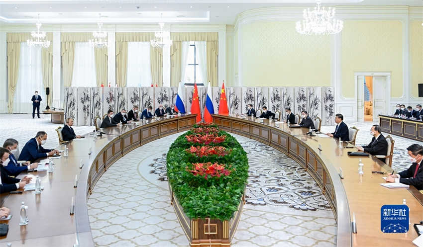 China está disposta a trabalhar com Rússia para apoiar uma à outra em questões relativas a interesses essenciais, diz Xi