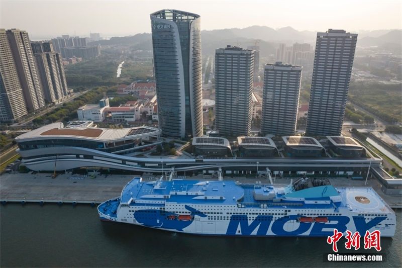China: construção do maior navio ro-ro de passageiros no mundo é completada