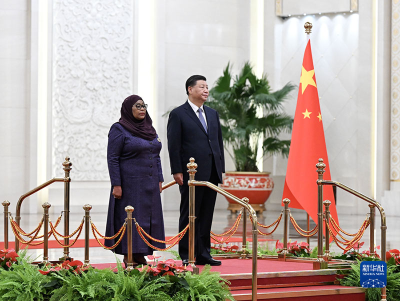 Xi Jinping mantém conversações com presidente da Tanzânia