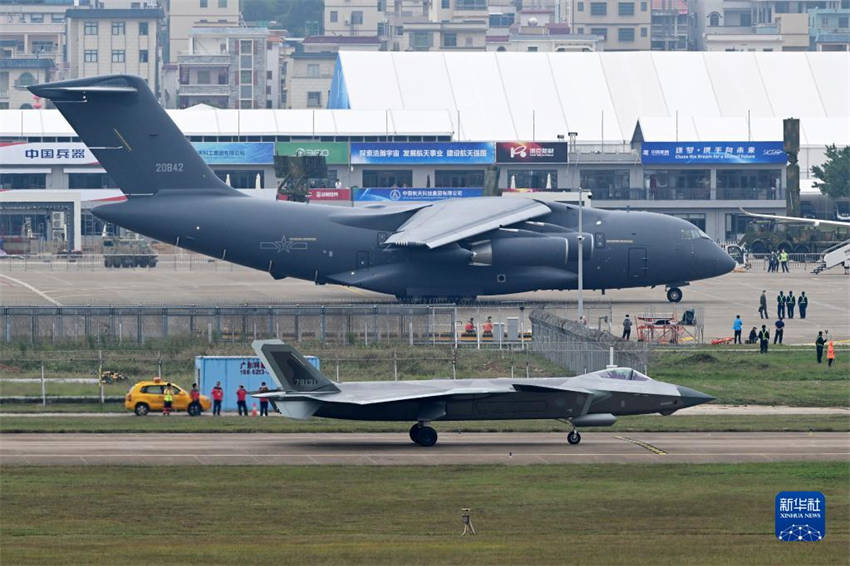 Força aérea chinesa trará novos jatos para Airshow China