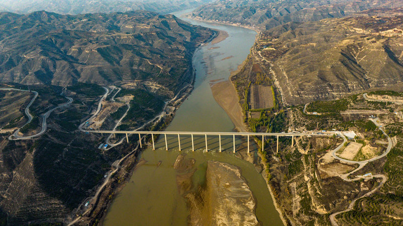 Shanxi: paisagem ao longo da rodovia turística Nº1 do rio Amarelo