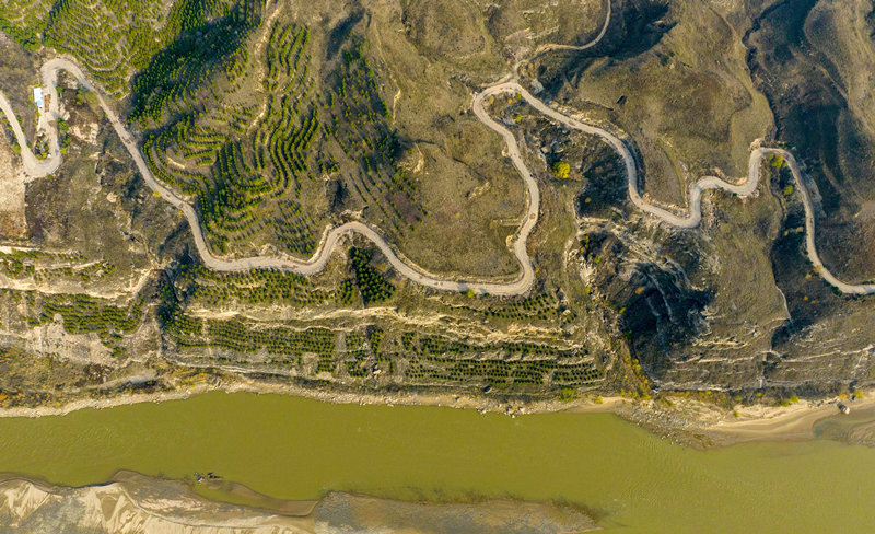 Shanxi: paisagem ao longo da rodovia turística Nº1 do rio Amarelo