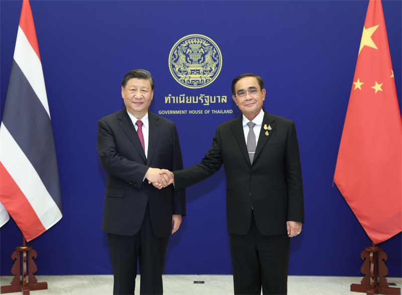 Xi Jinping e Prayut concordam em construir uma comunidade China-Tailândia mais estável, próspera e sustentável com futuro compartilhado