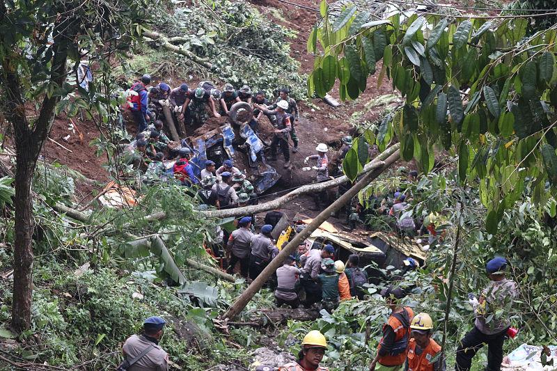 Indonésia: número de mortes em terremoto sobe para 162