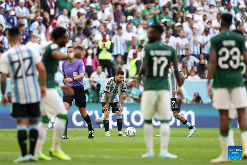 Copa do Mundo: Arábia Saudita vence Argentina no Grupo C