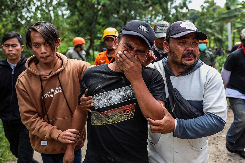 Indonésia: número de mortos sobe para 268 em terremoto