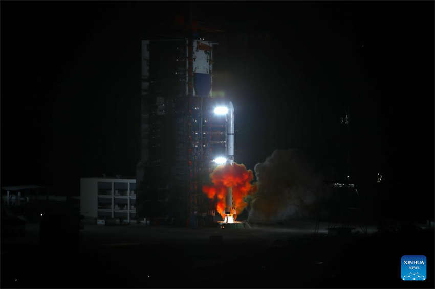 China lança novo satélite de sensoriamento remoto