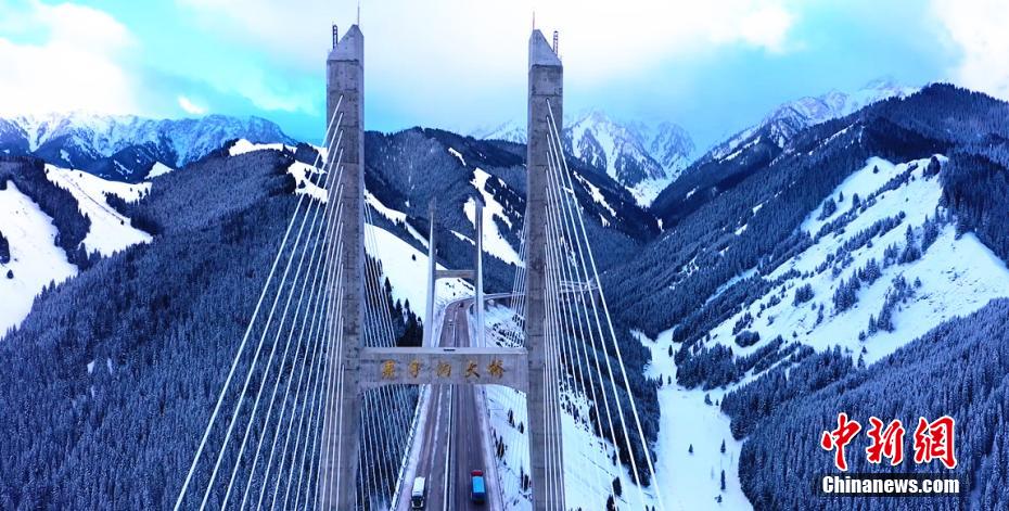 Galeria: magnífico cenário do inverno no Grand Canyon Guozigou  