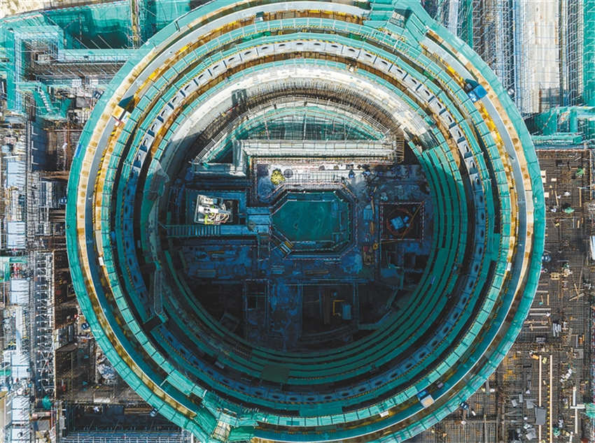 China inicia instalação de pequeno reator modular terrestre em ilha nuclear
