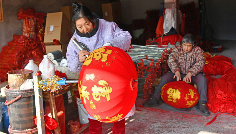 Shanxi intensifica produção de lanternas para receber festivais