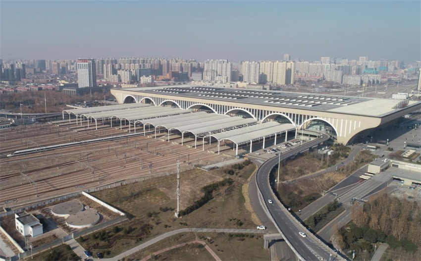 Ferrovia de alta velocidade Beijing-Guangzhou lidou com 1,69 bilhão de viagens de passageiros em 10 anos