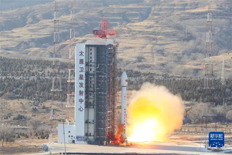 China lança novo satélite de observação da Terra com sucesso