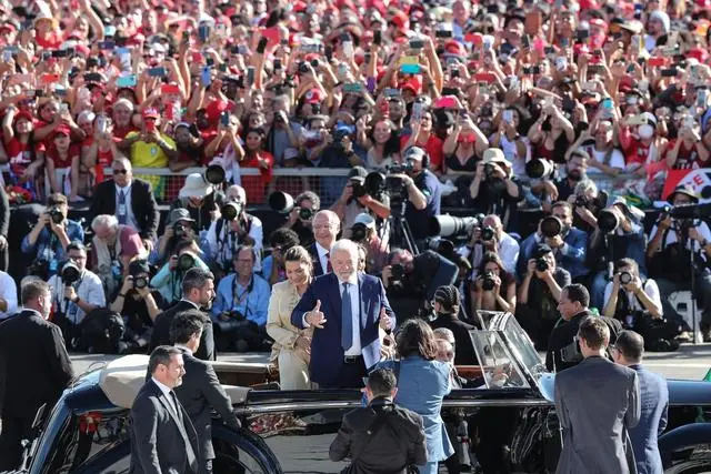 Lula da Silva tomou posse como presidente do Brasil