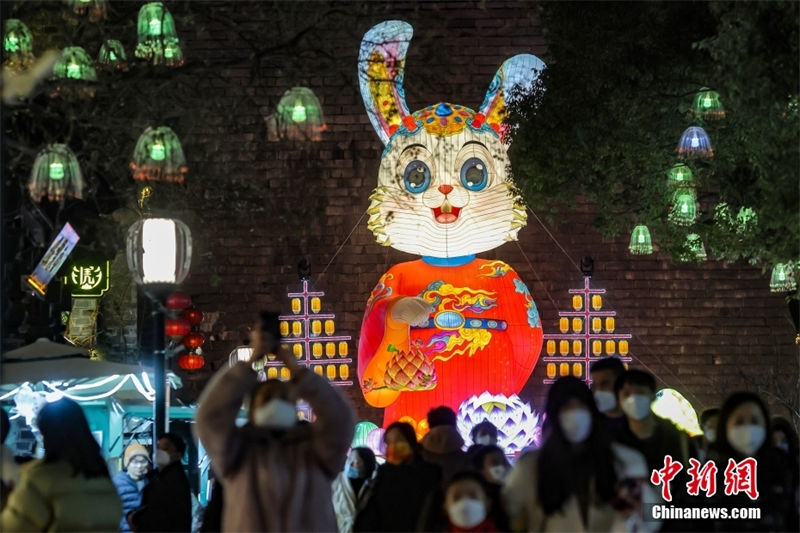 Nanjing se prepara para celebrar o Ano Novo Chinês com lanternas decoradas