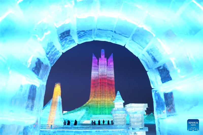 China: 39º Festival Internacional de Gelo e Neve foi inaugurado em Harbin