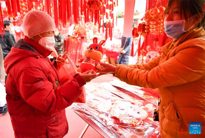 Principais mercados de compras em Shanxi estão imersos na atmosfera do Ano Novo Chinês