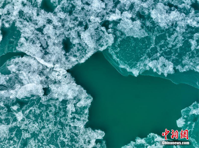 Galeria: lago Qinghai congela como num conto de fadas