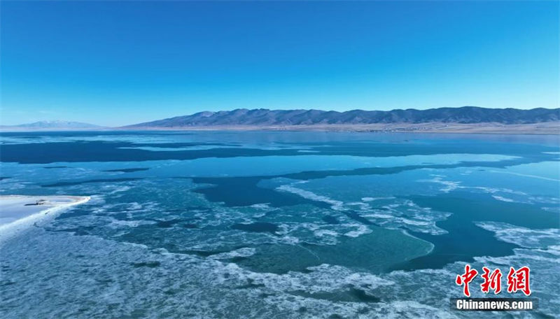 Galeria: lago Qinghai congela como num conto de fadas