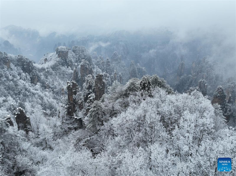 Galeria: montanha Tianzi coberta de neve no centro da China