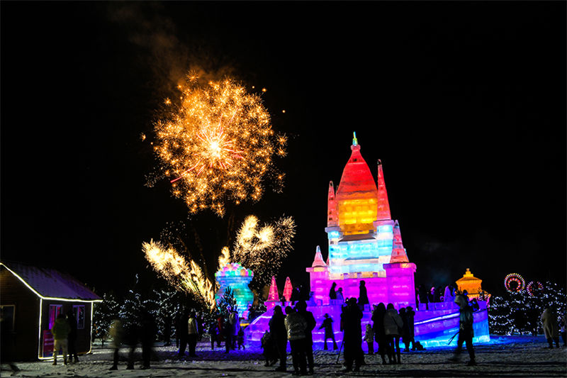 Festival de neve e gelo de Hohhot 2023 é inaugurado 