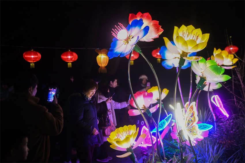 Festival de Lanternas Aoshan começa em Zhejiang