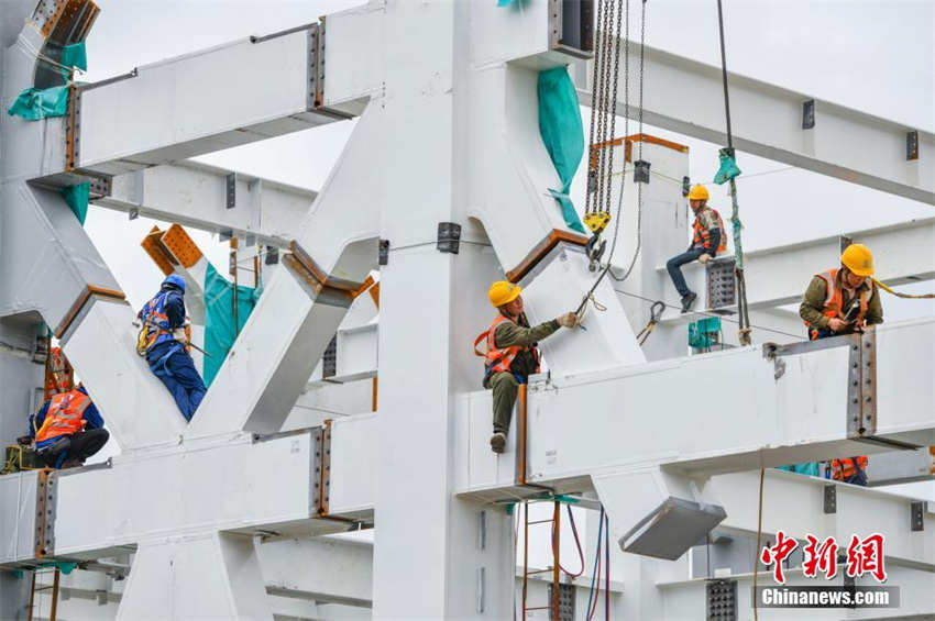 Centro de Lançamentos Aeroespaciais Comerciais de Hainan entra no estágio de instalação