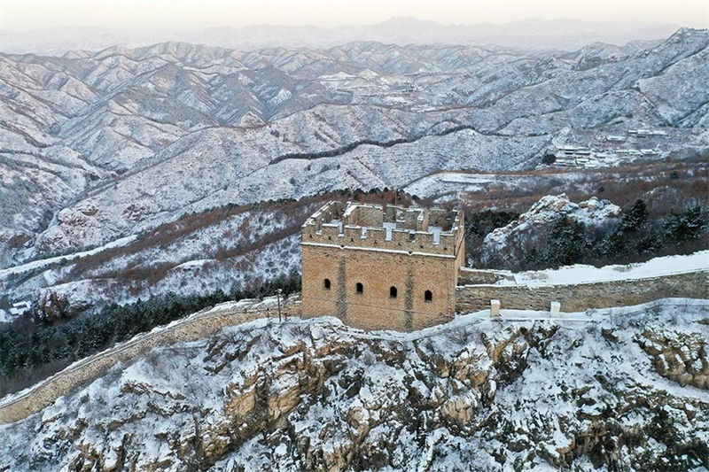 Galeria: Grande Muralha de Simatai está coberta de neve