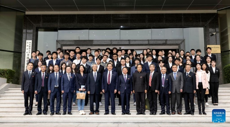 Ma Ying-jeou visita a Universidade de Hunan