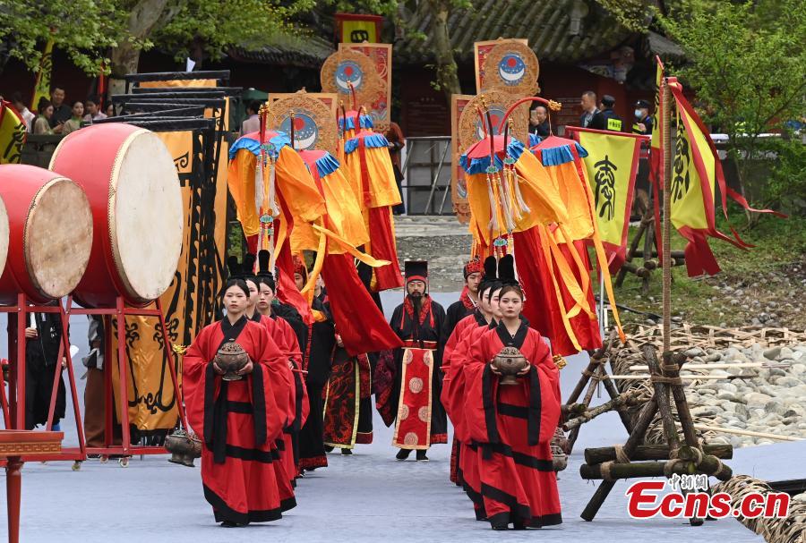 Galeria: Festival de Liberação de Água realizado em Sichuan