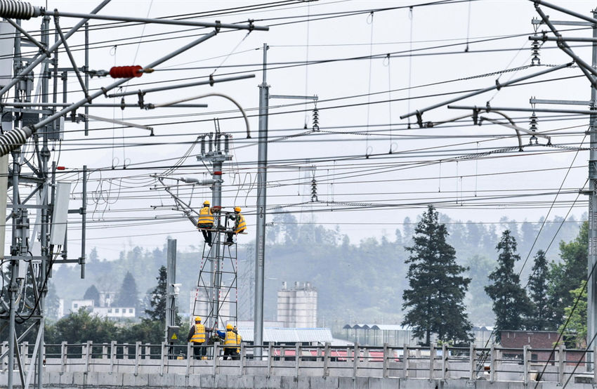 Construção da ferrovia de alta velocidade Guiyang-Nanning entra na fase final