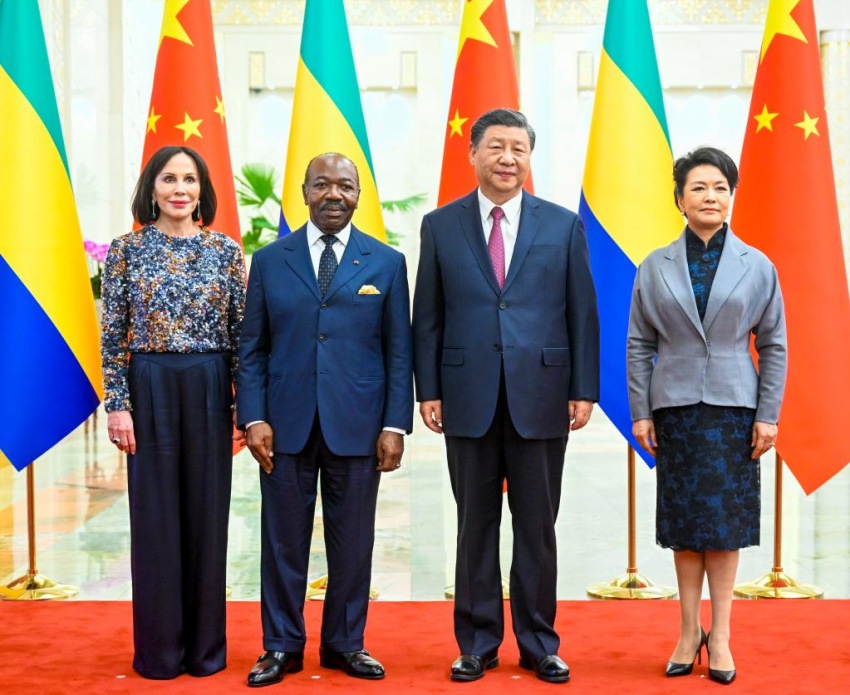 Presidente chinês reúne-se com presidente gabonense