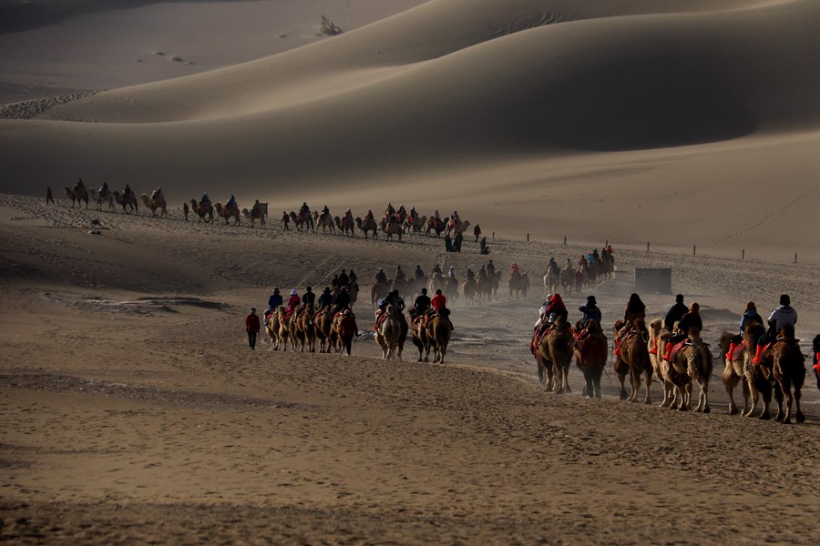 Cenário de Dunhuang promove turismo da Rota da Seda